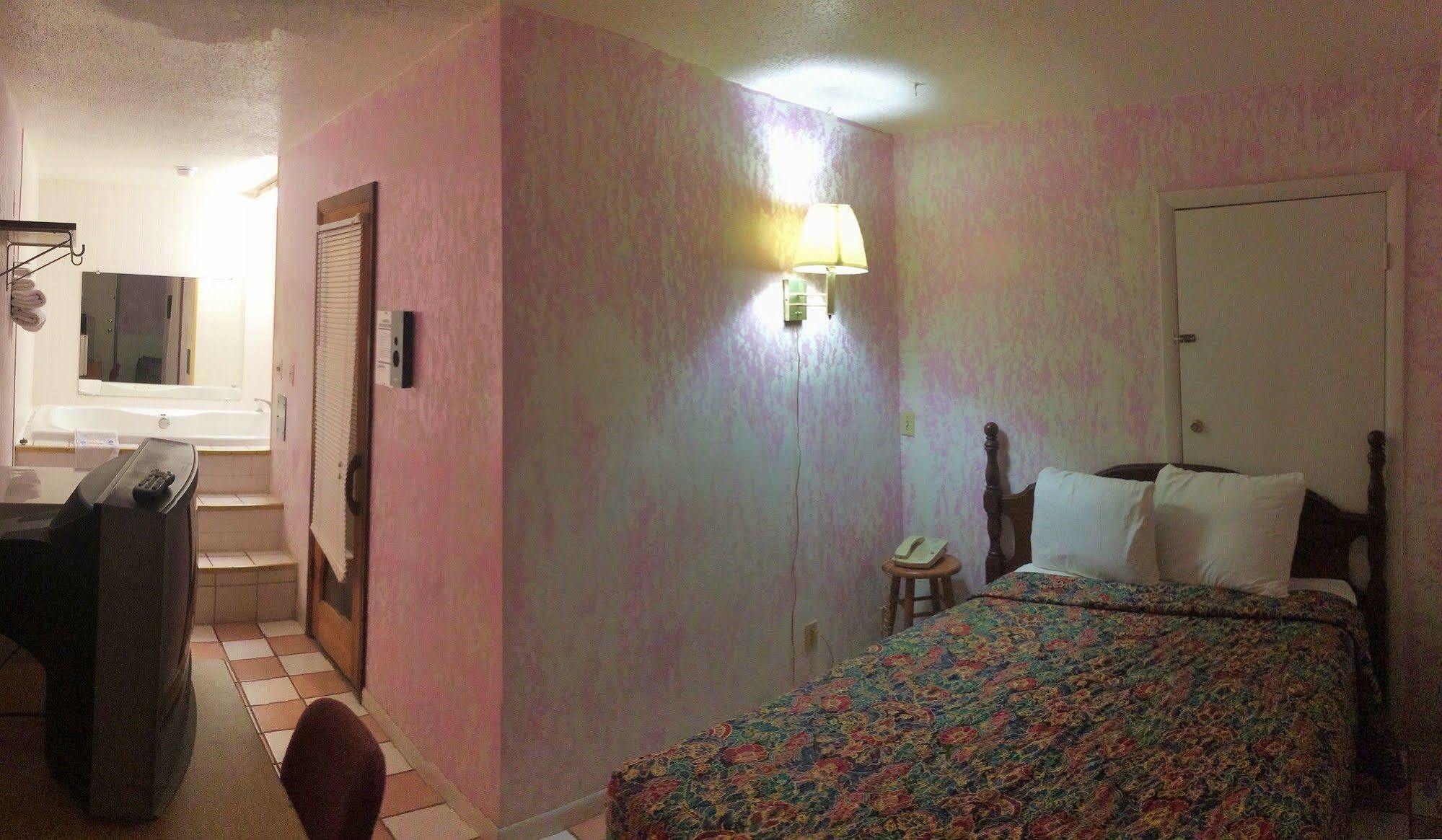 Westwoods Motel Fulton エクステリア 写真